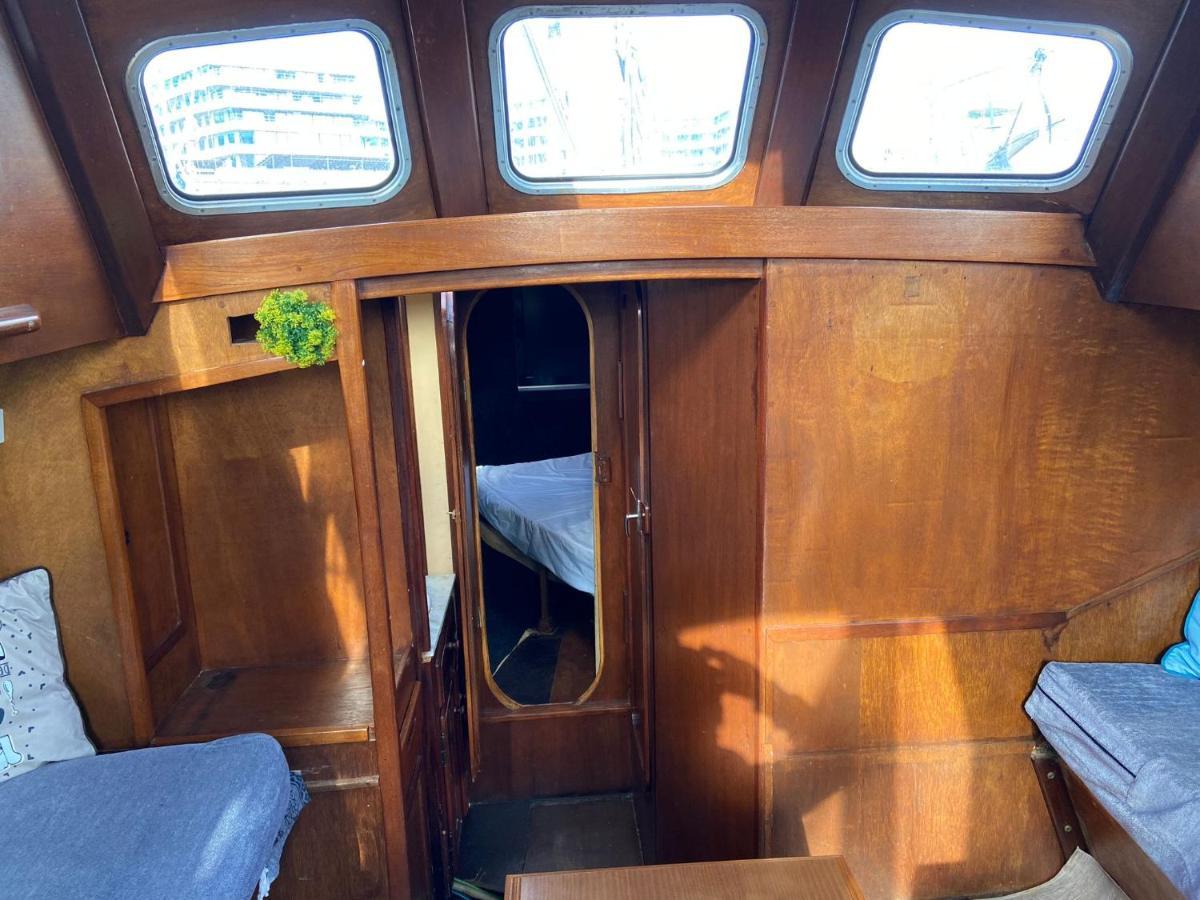 Hôtel Fantastic Sailing Boat To Sleep In Barcelone Extérieur photo